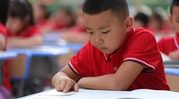 Nhà kinh tế học đạt giải Nobel chỉ ra: Cha mẹ đầu tư kỹ năng cho con là sớm sinh lời nhất!