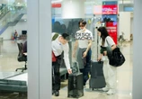 "Trai đẹp khiến cả sân Mỹ Đình phát cuồng" DPR Ian đội nón lá trở lại Việt Nam, biển fan chào đón "rể Việt" gây choáng!