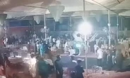 Gia đình cô dâu, chú rể cầm ghế lao vào ẩu đả dữ dội trong đám cưới