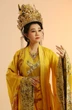 Nữ NSND giàu bậc nhất làng cải lương lần đầu công khai có chồng, ở biệt thự như cung điện, đi Roll Royce
