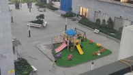 Khoảng trống ám ảnh sau vụ cầu trượt bật tung khiến một người phụ nữ tử vong ở Hà Nội