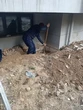 Người phụ nữ phát hiện ra thứ đáng sợ chôn dưới ngôi nhà mới mua