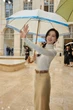 Nhan sắc của mỹ nhân hạng A này lạ lắm: Lên phim lờ đờ như 3 ngày không ngủ, ngoài đời "xinh sang slay" kịch trần