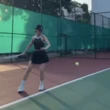 Miu Lê diện váy ngắn khoe body cực cháy tập tennis, "flex" vợt do "chồng yêu" tặng, bạn trai thiếu gia phản ứng gây chú ý