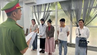 Khởi tố nhóm bác sĩ rởm chuyên "vẽ" bệnh nhạy cảm để moi tiền bệnh nhân trên bàn mổ
