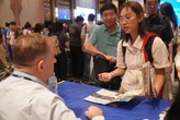 Động thái mới của Úc và Canada, du học sinh cần lưu ý