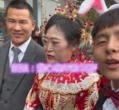Chàng trai 33 tuổi cưới vợ 68 tuổi, ngày đón dâu bố mẹ chú rể "khóc như mưa"