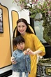 "Hot boy nhí" có gần 2 triệu người si mê trên MXH: Con trai của nữ ca sĩ nổi tiếng, mới 5 tuổi đã cực kỳ hiểu chuyện và tình cảm