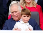 Tài năng ít ai ngờ của Vua Charles khiến Hoàng tử George và Công chúa Charlotte "mê tít"