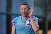 Coldplay sắp bị kiện vì "bắt gian" cặp CEO - HR ngoại tình ngay tại concert?