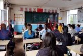 Giáo viên 25 năm phán: Không tâm linh nhưng nhìn bóng lưng cha mẹ có thể thấu tương lai của con