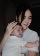 Mai Ngọc khoe ảnh căng đét của quý tử gần 3 tháng tuổi, ai cũng xuýt xoa: “Panda giống bố như đúc"