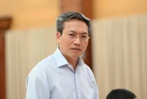 Bắt nữ giám đốc "phù phép" dầu ăn chăn nuôi thành cho người: Hé lộ mạng lưới doanh nghiệp dày đặc, nhưng khai thuế chỉ 5 người