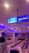 Mẹ Doãn Hải My diện đẹp thảnh thơi chơi bowling cùng các con, mẹ Văn Hậu lặng lẽ trông cháu gây chú ý