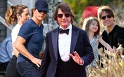 "Kẻ phản diện" Tom Cruise: 13 năm bỏ nghĩa vụ làm cha với con gái Suri, đến nay mải mê tình trẻ kém 26 tuổi!
