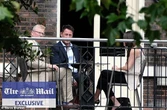 Cuộc họp bí mật giữa Vua Charles và Harry