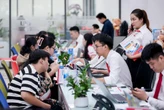 Chọn trường không chờ đến phút cuối, thí sinh, phụ huynh đến UEF ngay sau kỳ thi THPT