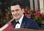 "Ông xã Katy Perry" lại có tuyên bố gây khó chịu sau 3 ngày cặp kè 2 em tại đám cưới tỷ phú Jeff Bezos