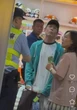 "Trai hư lộ 1.300 ảnh nóng" mặt mũi lờ đờ, nổi điên giữa sân bay: Cảnh sát vào cuộc