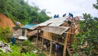 Bão số 3 chưa vào, hàng trăm nhà dân ở Thanh Hóa đã tốc mái, hư hỏng