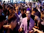 Video Lê Dương Bảo Lâm hoảng loạn vì bị fan nữ quá khích nhào tới tiếp cận