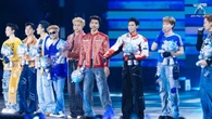 Khoảnh khắc 26 anh trai bùng nổ trên sân khấu ở Mỹ
