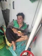 Người đàn ông may mắn được tàu cứu sống sau hơn 6 tiếng trôi lênh đênh trên biển: Phút sinh tử của ngư dân may mắn