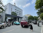 Video hàng loạt phòng khám tư nhân xung quanh BV Phụ sản Trung ương ở Hà Nội bất ngờ đóng cửa: Chuyện gì đây?
