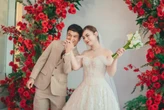 "Ronaldo Việt Nam" cưới vợ, visual cô dâu sáng bừng, dàn cầu thủ Xuân Trường, Tiến Dũng chúc mừng