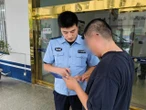 Tài khoản sáng có hơn 694 triệu, đến tối chỉ còn 211.000 đồng, ngân hàng bị toà án triệu tập, nhận phán quyết: “Phải bồi thường cho khách hàng”