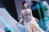 Em Xinh được ví như Hoa hậu đăng 1 bức ảnh quá khứ, đâm thẳng vào tin đồn “thẩm mỹ nát mặt”