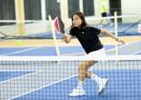 Nữ doanh nhân Madam Truyền tham dự giải pickleball CEO mở rộng