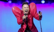Tùng Dương bị khán giả nói: "Nhìn thấy chú là con muốn tắt tivi"