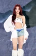 Idol gen 4 ngày càng hở bạo, tất cả là tại Jennie?