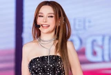 "Chị đẹp" này ít khi khoe ảnh con, nhưng một lần hiếm hoi đăng ảnh, ai cũng choáng vì số tiền học phí bỏ ra một năm cho con!