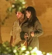 Selena Gomez hẹn hò lãng mạn cùng bạn trai, siêu vòng 1 của nữ ca sĩ gây chú ý