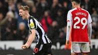Hàng công bế tắc, Arsenal gục ngã tại St James' Park