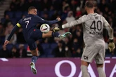 Hàng tấn công 'thêu hoa dệt gấm', PSG vươn lên dẫn đầu Ligue 1