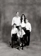 Gia đình William - Kate "gây sốt" khi công bố ảnh thiệp Giáng sinh đặc biệt chưa từng thấy, Charlotte gây ngỡ ngàng với thần thái ấn tượng