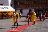 Diện mạo tiểu công chúa Bhutan chính thức được hé lộ sau 3 tháng, lập tức khiến dân mạng "lịm tim" vì quá dễ thương