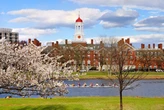 Tất tần tật những điều kiện nhận học bổng Harvard: Có khó khủng khiếp như chúng ta hình dung?