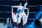 Các chị đẹp hết mình ở Công diễn 2: Mỹ Linh - Uyên Linh nhào lộn, Lệ Quyên bắn rap, Lan Ngọc - Diệu Nhi hát đã ổn rồi!