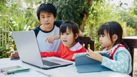 Xôn xao vụ 1 giảng viên bóc mẽ: "Trẻ con sao học lập trình nổi? Mấy khoá lập trình cho trẻ em chỉ là cho trẻ chơi 1 cái game"!