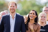 Ác mộng tồi tệ nhất đến với Harry và Meghan Markle