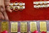 Giá vàng hôm nay 5-12: Đảo chiều giảm sốc
