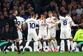 Tottenham nhận 2 thẻ đỏ, Chelsea thắng ngược trong ngày Jackson lập hat-trick