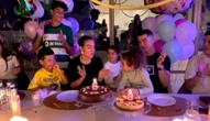 Ronaldo tổ chức sinh nhật đáng nhớ cho con gái: Tràn ngập bánh và bóng bay, vung tiền làm sàn trượt băng tại gia