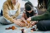 Tai hại "luật đuổi rắn" trong mỗi gia đình: Con cái lớn lên kém cỏi vì cha mẹ có 3 HÀNH VI