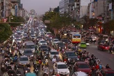 Hà Nội: CSGT căng mình phân luồng, điều tiết giao thông giờ cao điểm