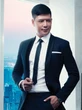 Nam thần Việt cưới vợ đại gia hơn 4 tuổi, rời showbiz, giờ bán sầu riêng, cuộc sống ra sao?
